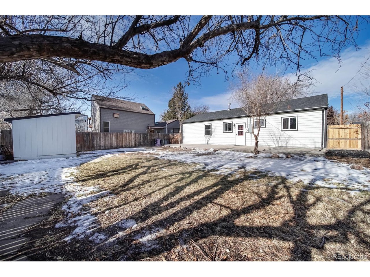 4698 E Bails Pl