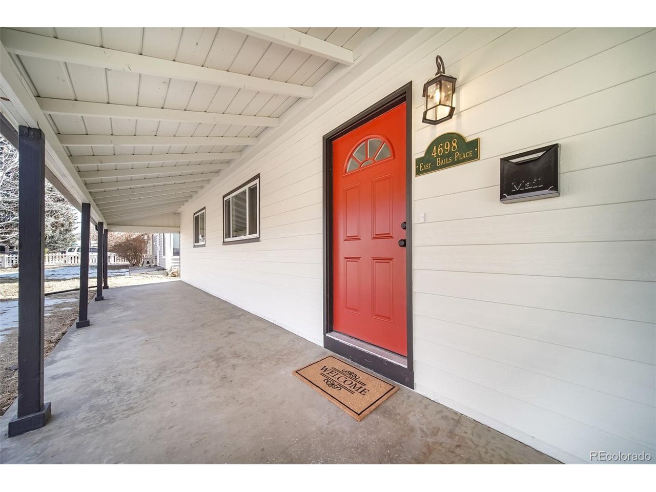 4698 E Bails Pl