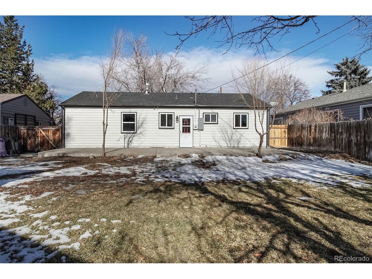 4698 E Bails Pl