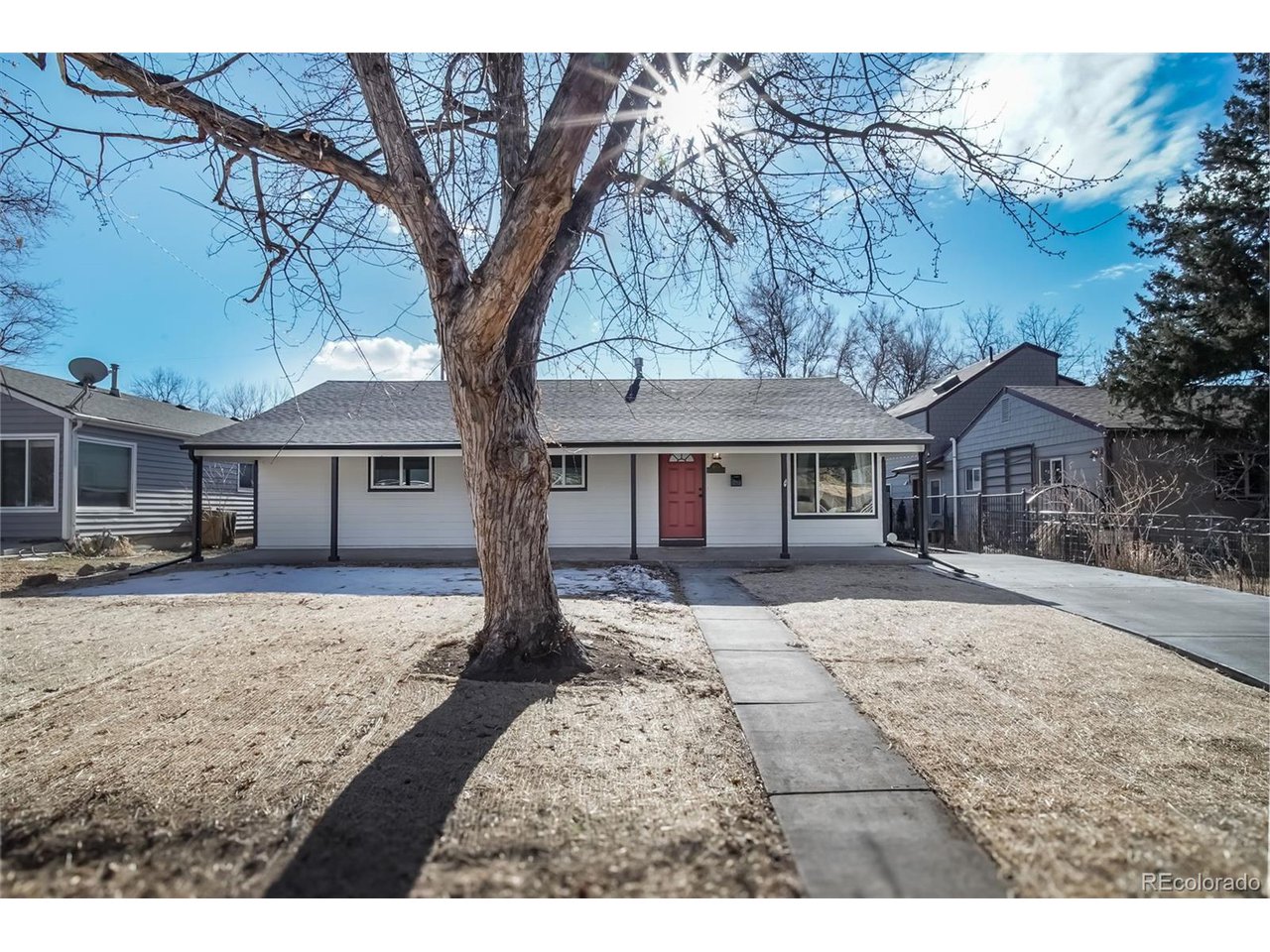 4698 E Bails Pl