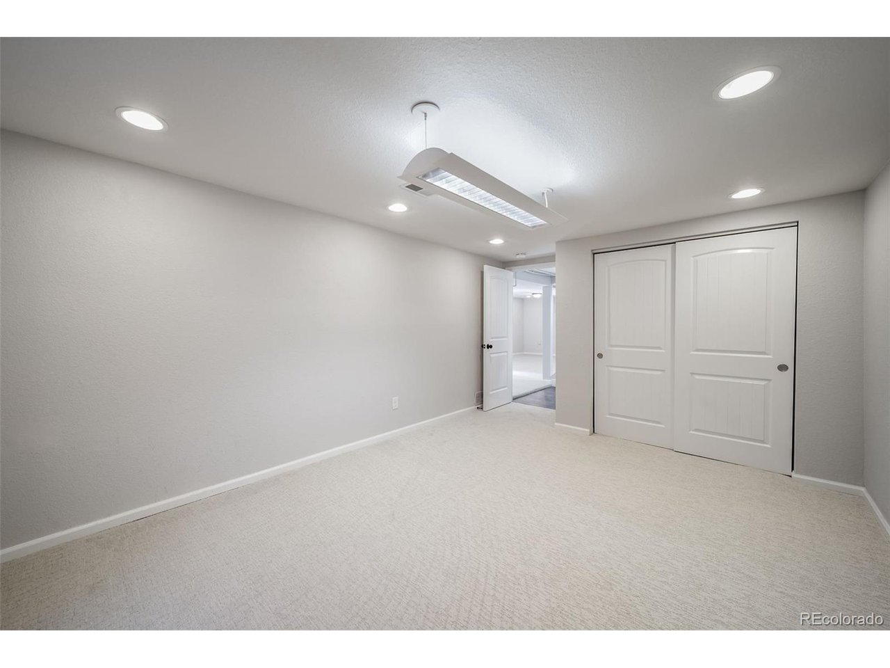4698 E Bails Pl