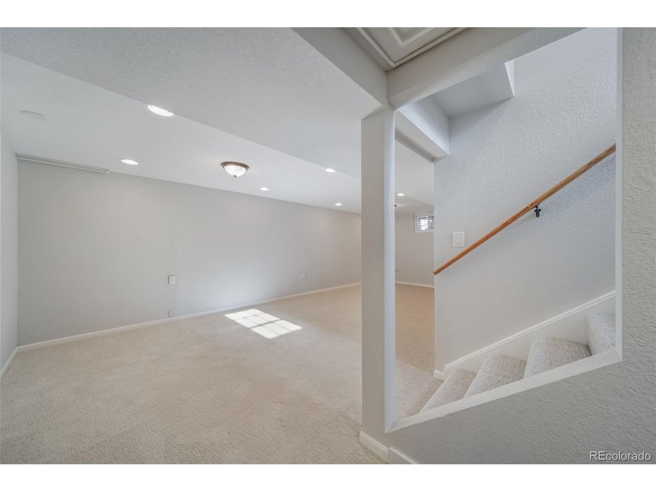 4698 E Bails Pl