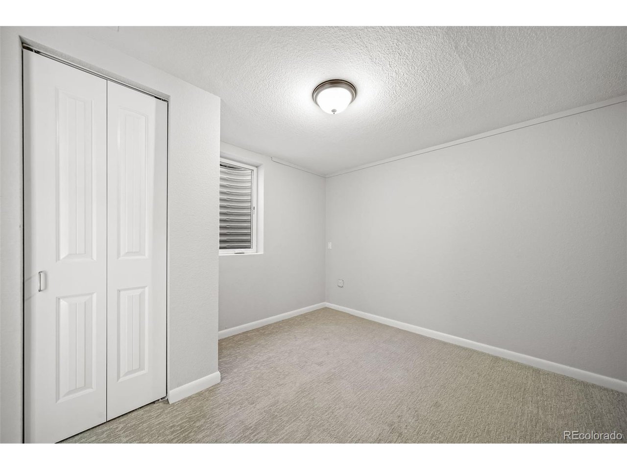 4698 E Bails Pl