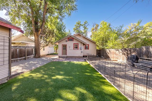 1006 E St Vrain Street