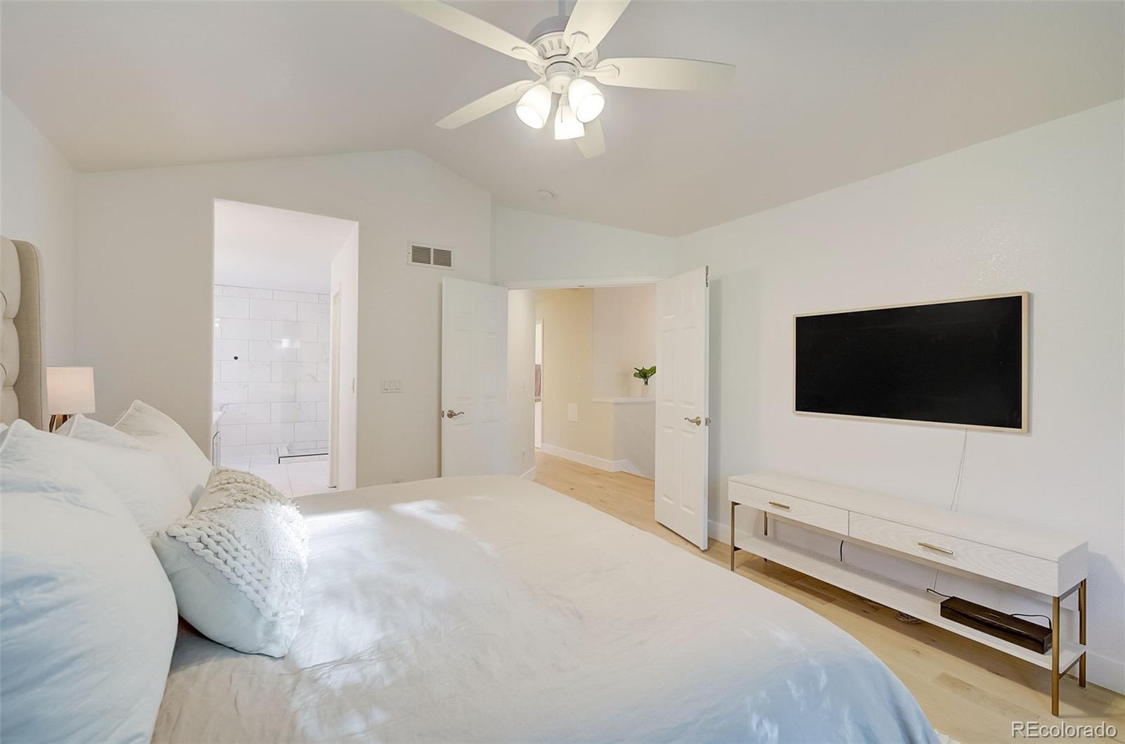 2677 S Kline Circle