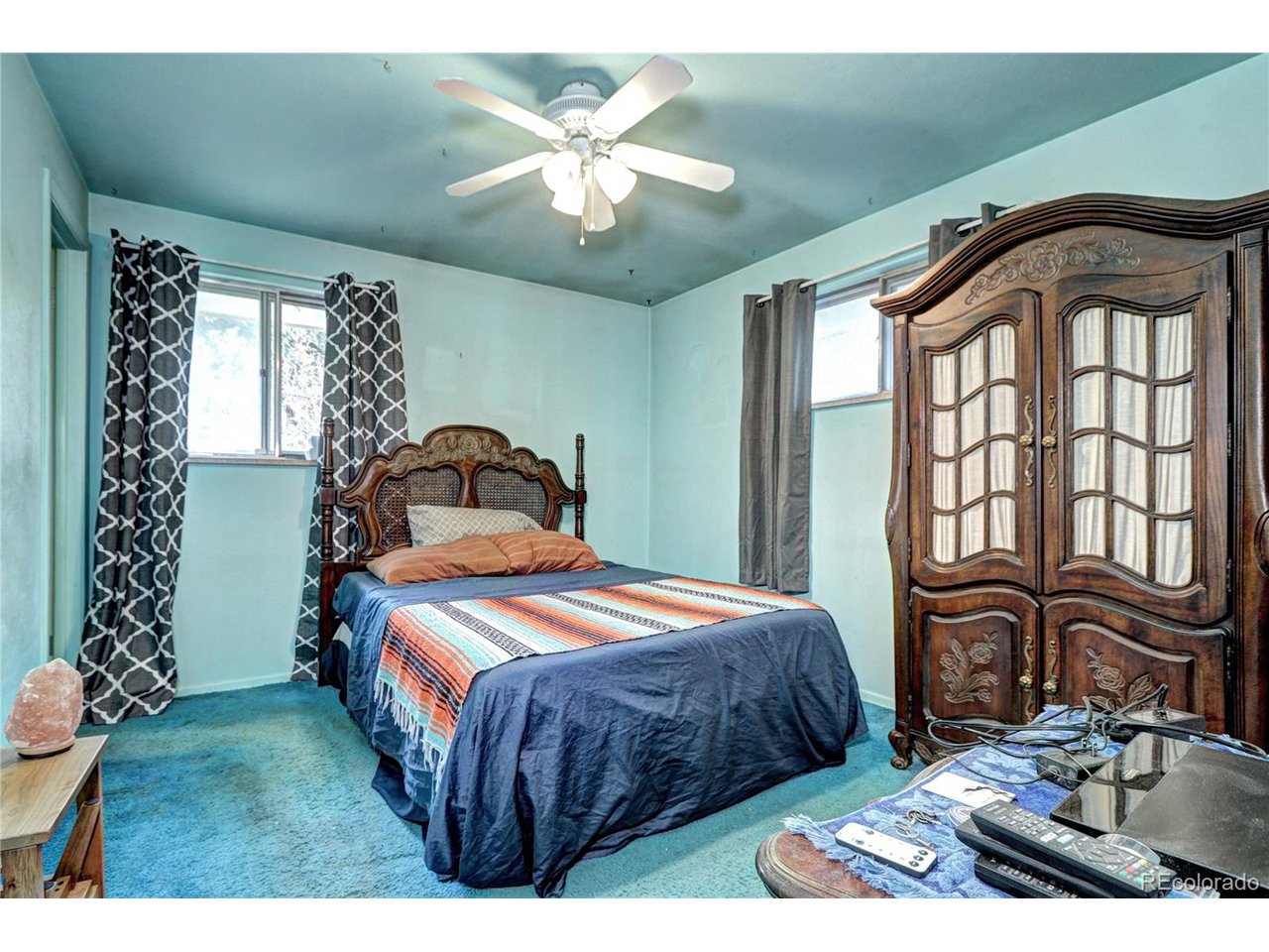3520 W Hoye Pl