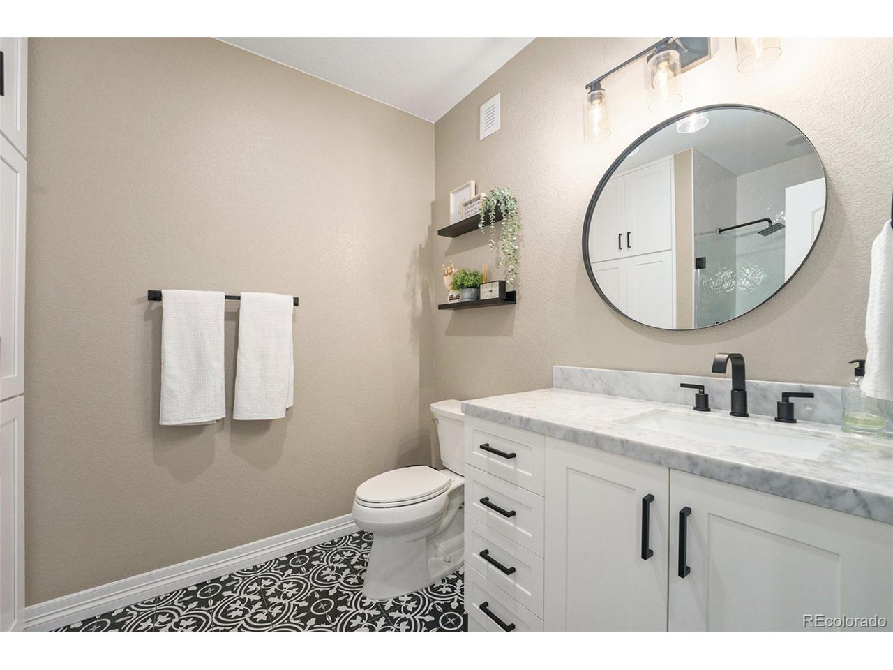 24028 E Caleb Pl