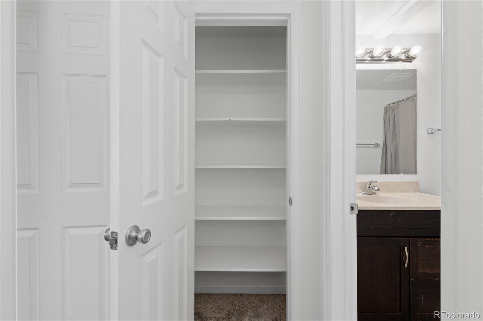 745 Thomas Drive Unit: 2