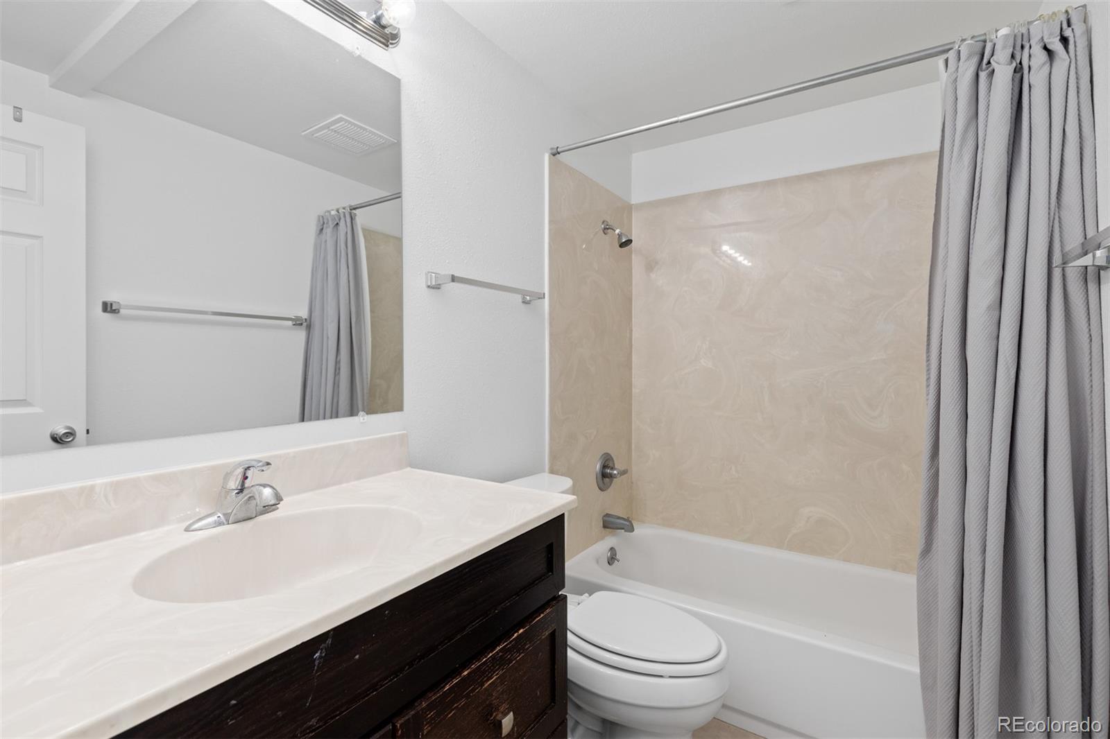 745 Thomas Drive Unit: 2