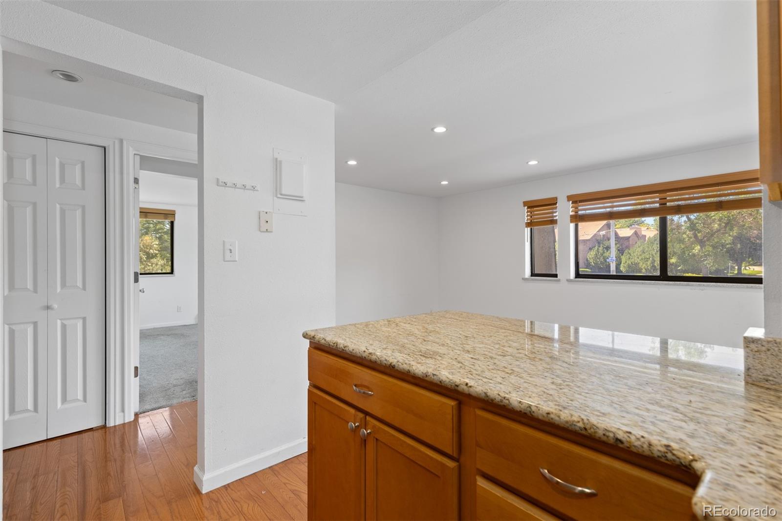 745 Thomas Drive Unit: 2