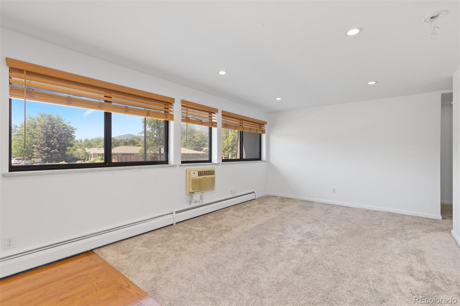 745 Thomas Drive Unit: 2