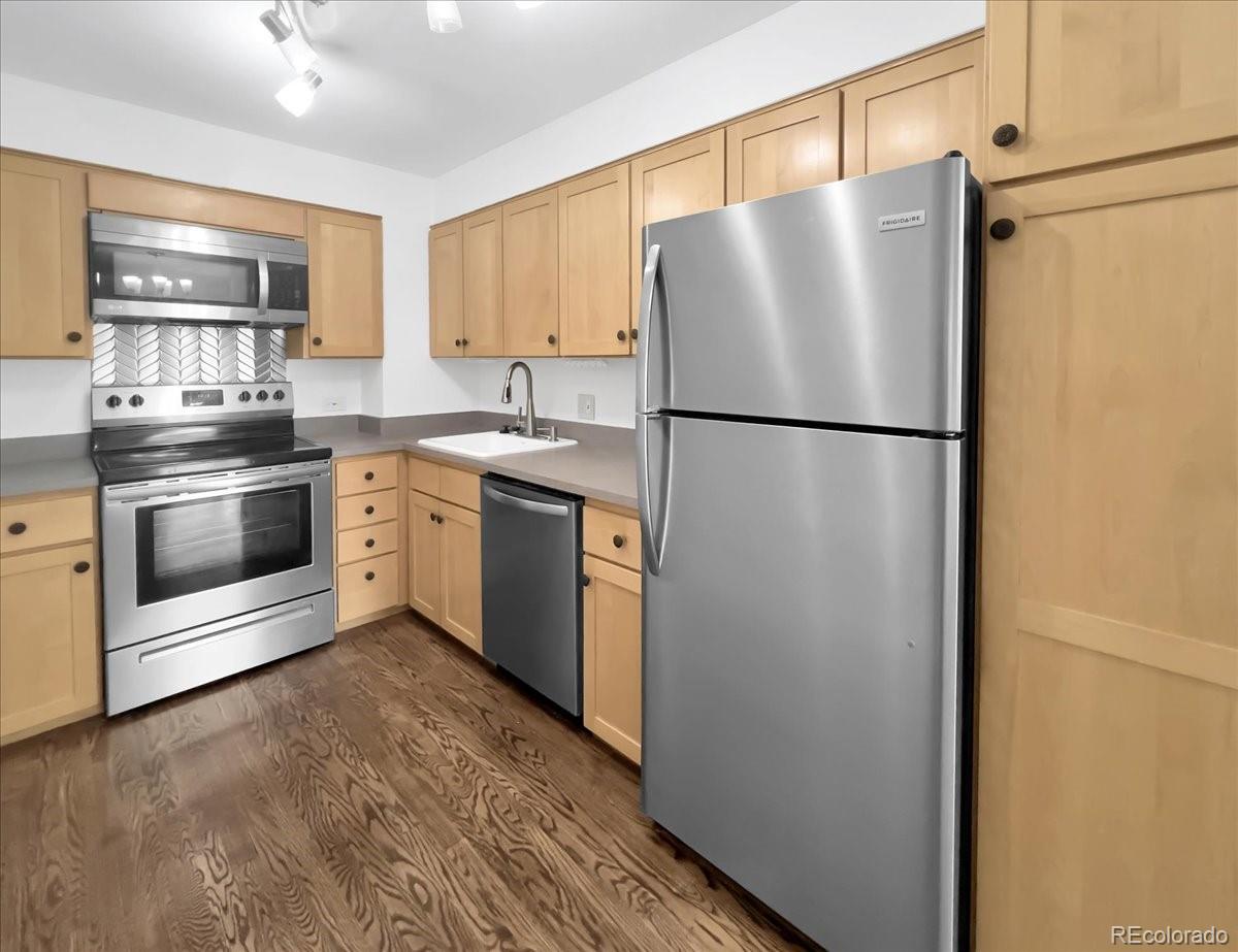 480 S Marion Parkway Unit: 1202