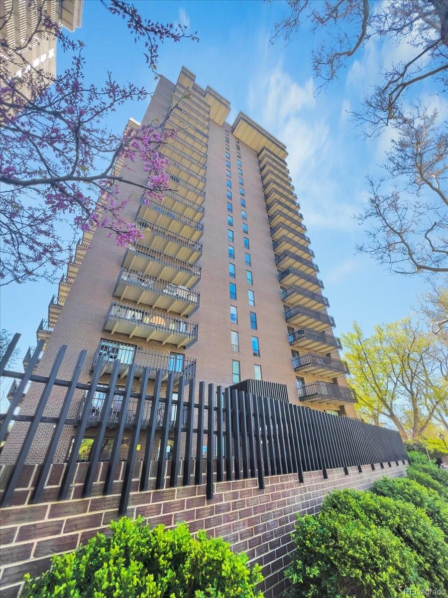 480 S Marion Parkway Unit: 1202