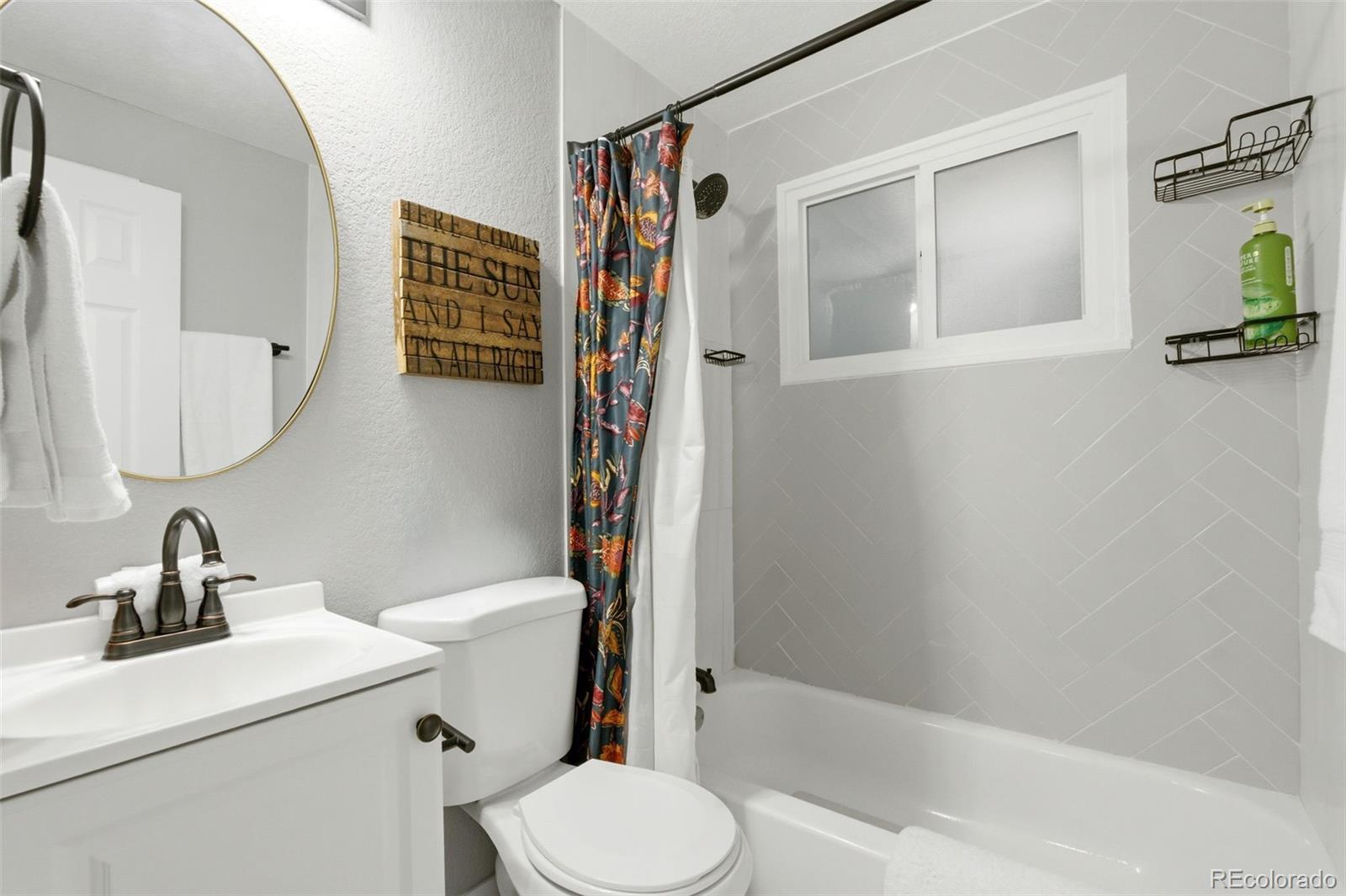 2811-2813 S Delaware Street