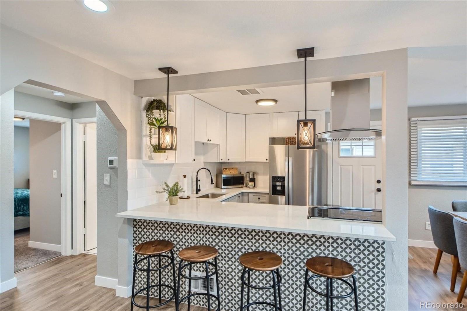 2811-2813 S Delaware Street