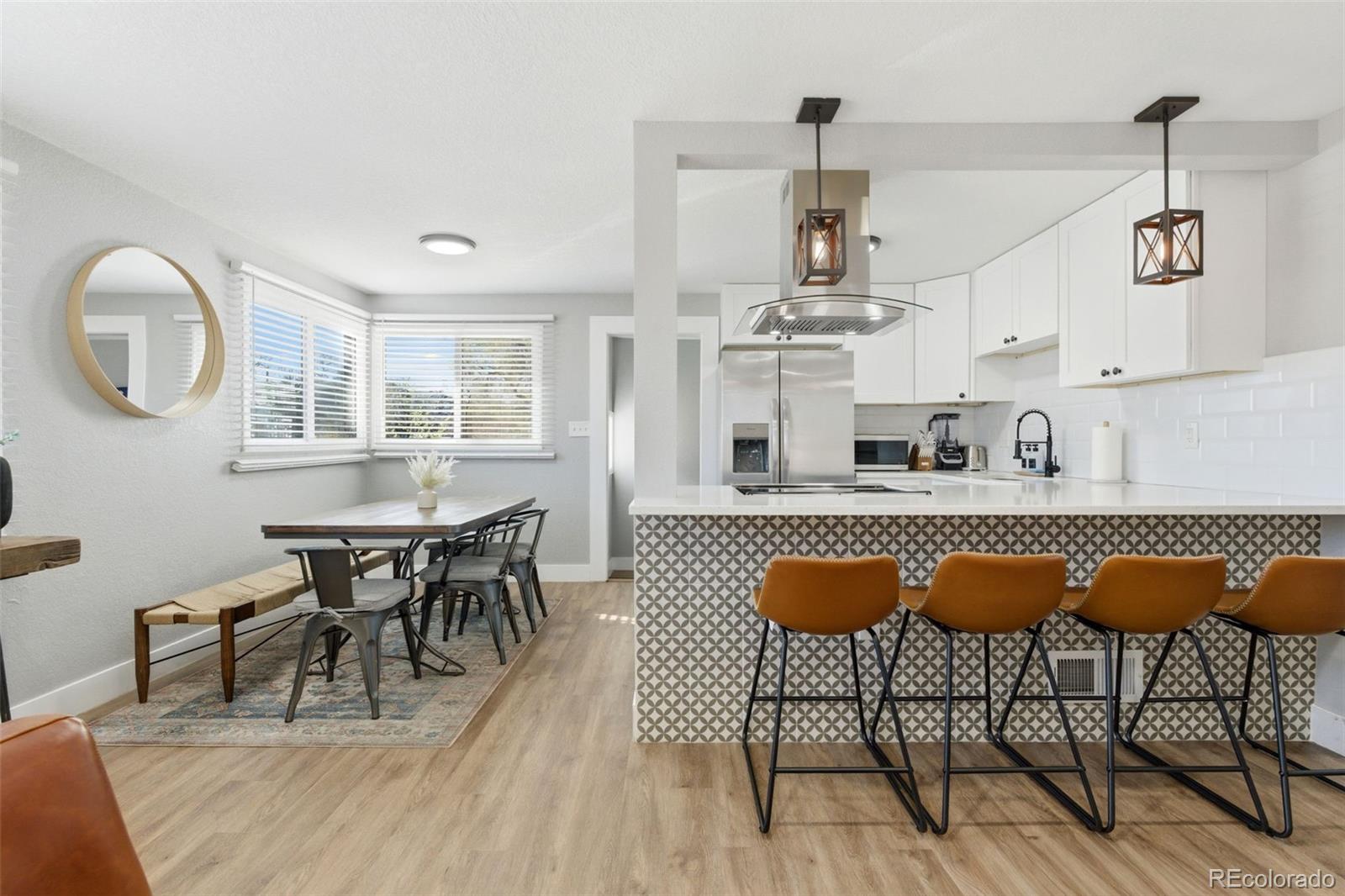 2811-2813 S Delaware Street