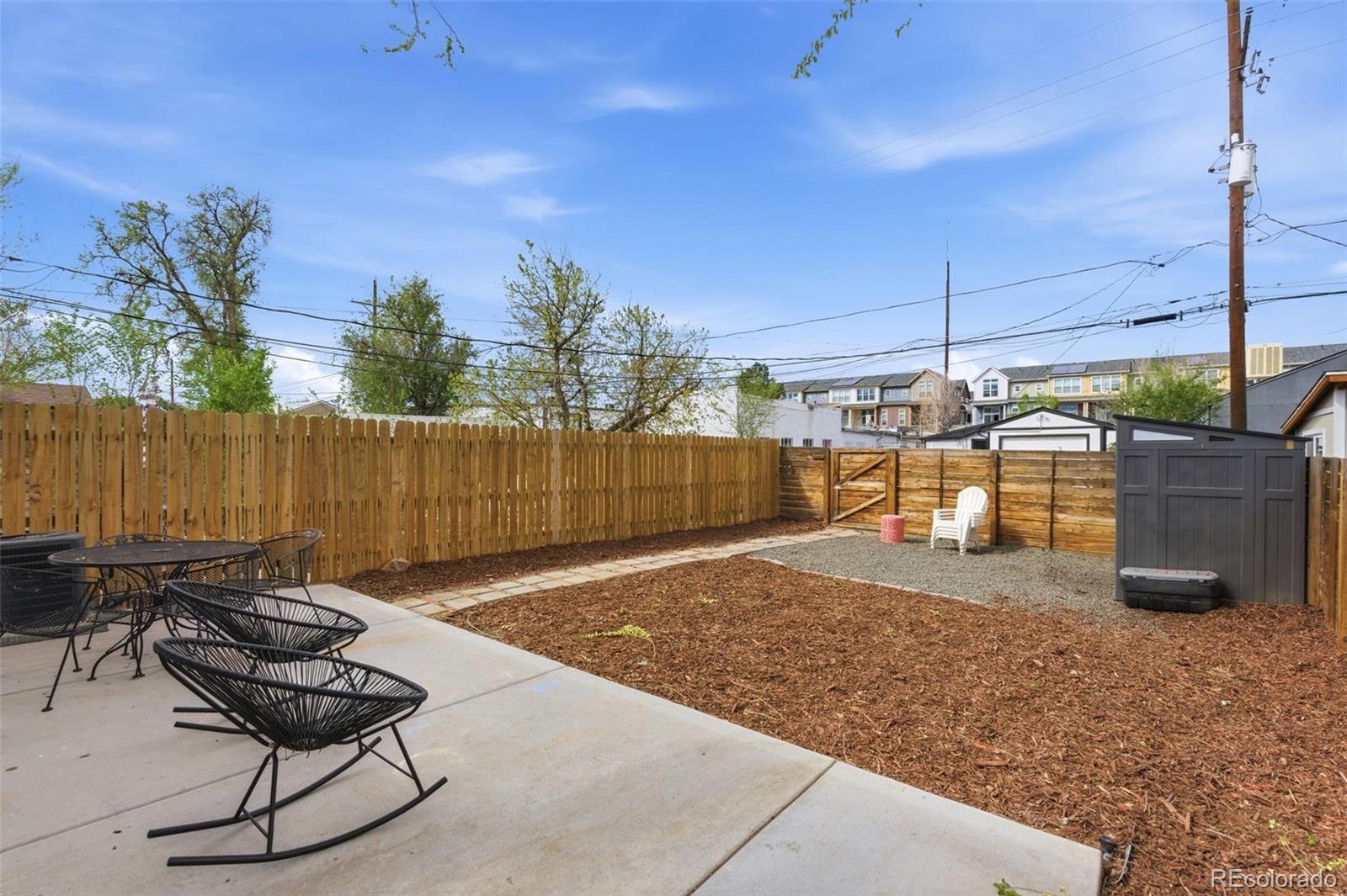 2811-2813 S Delaware Street