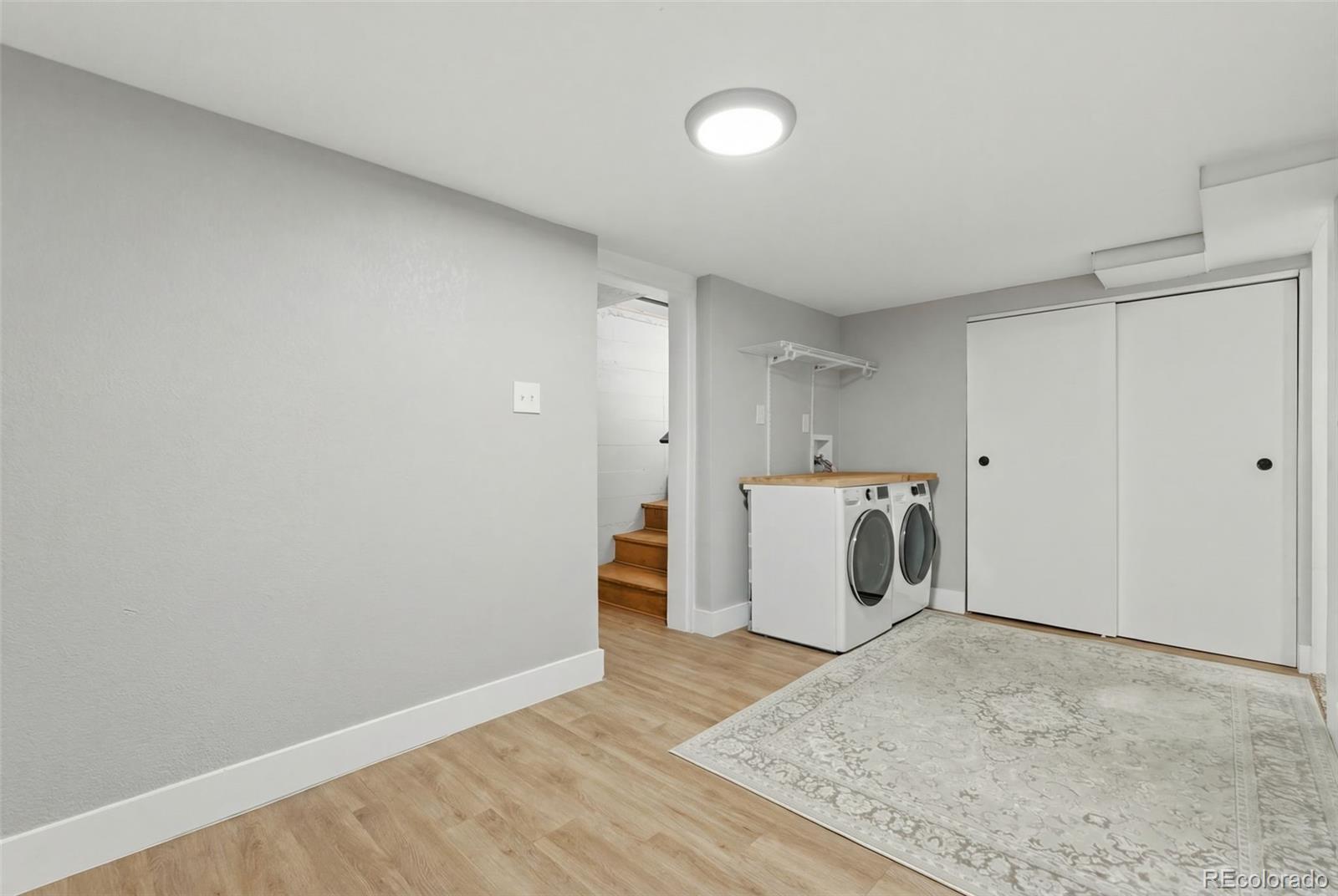 2811-2813 S Delaware Street