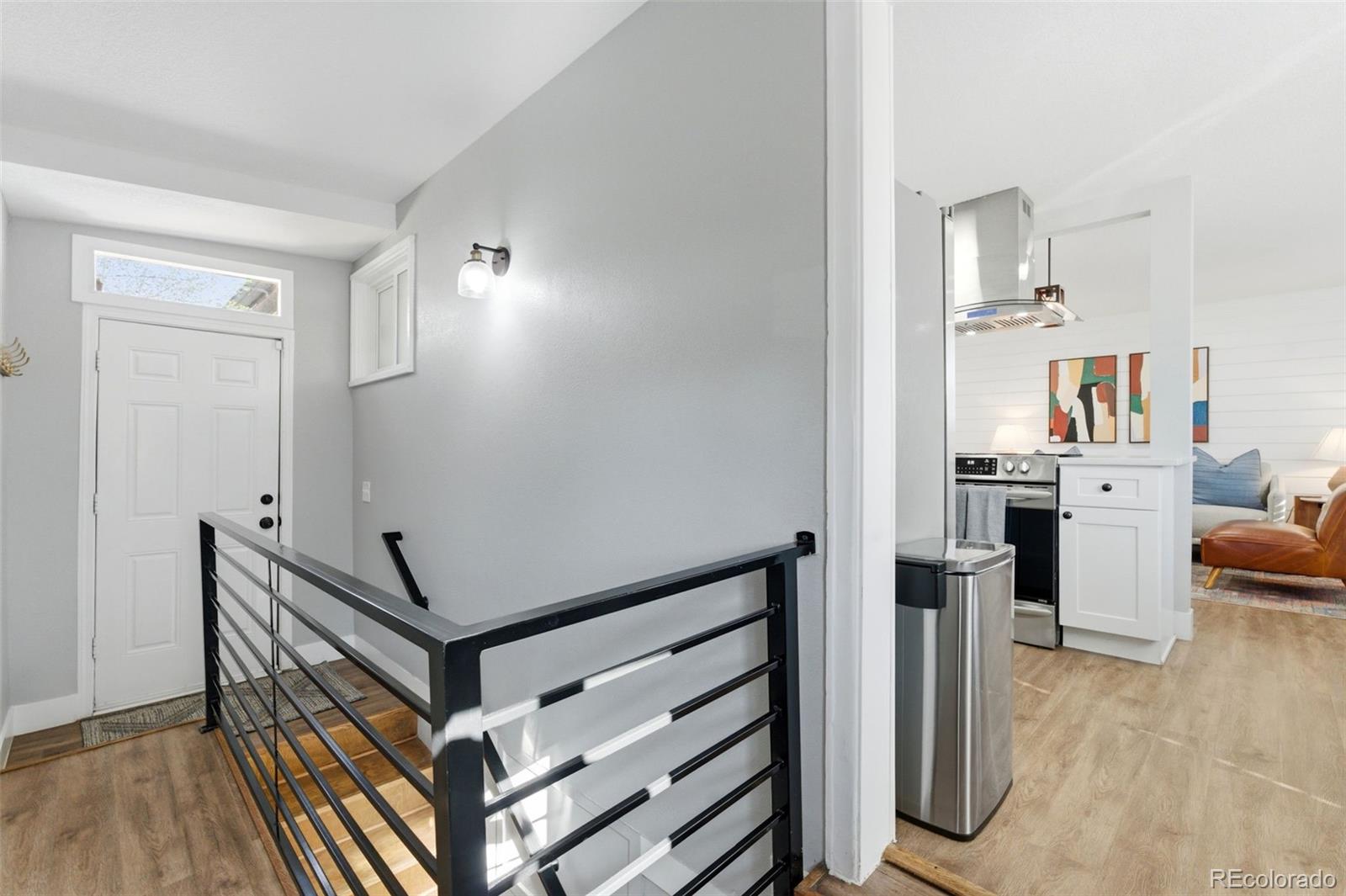 2811-2813 S Delaware Street