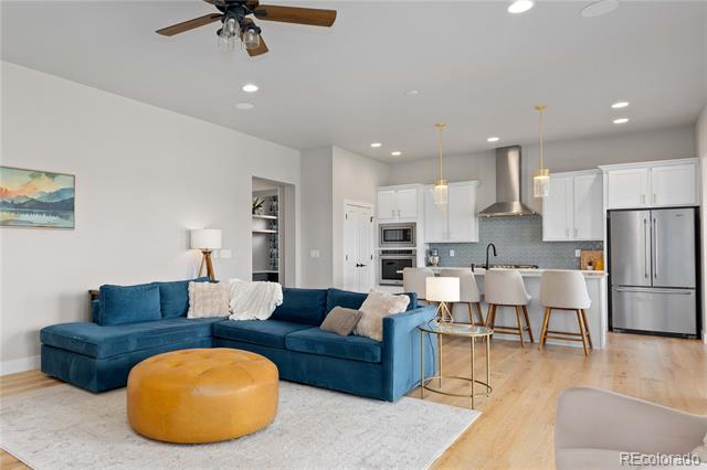 13729 Vallejo Loop