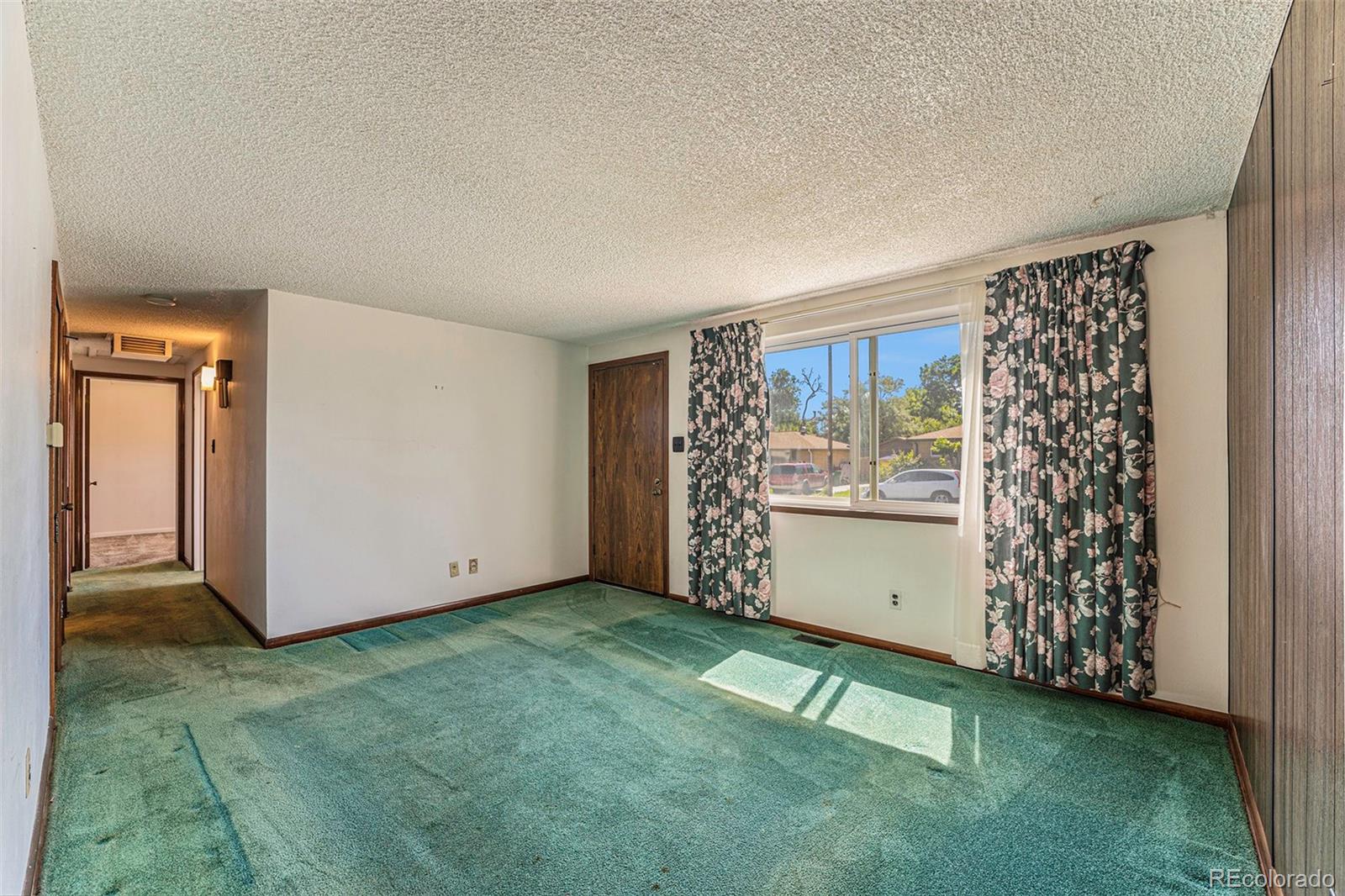 8951 Ithaca Way