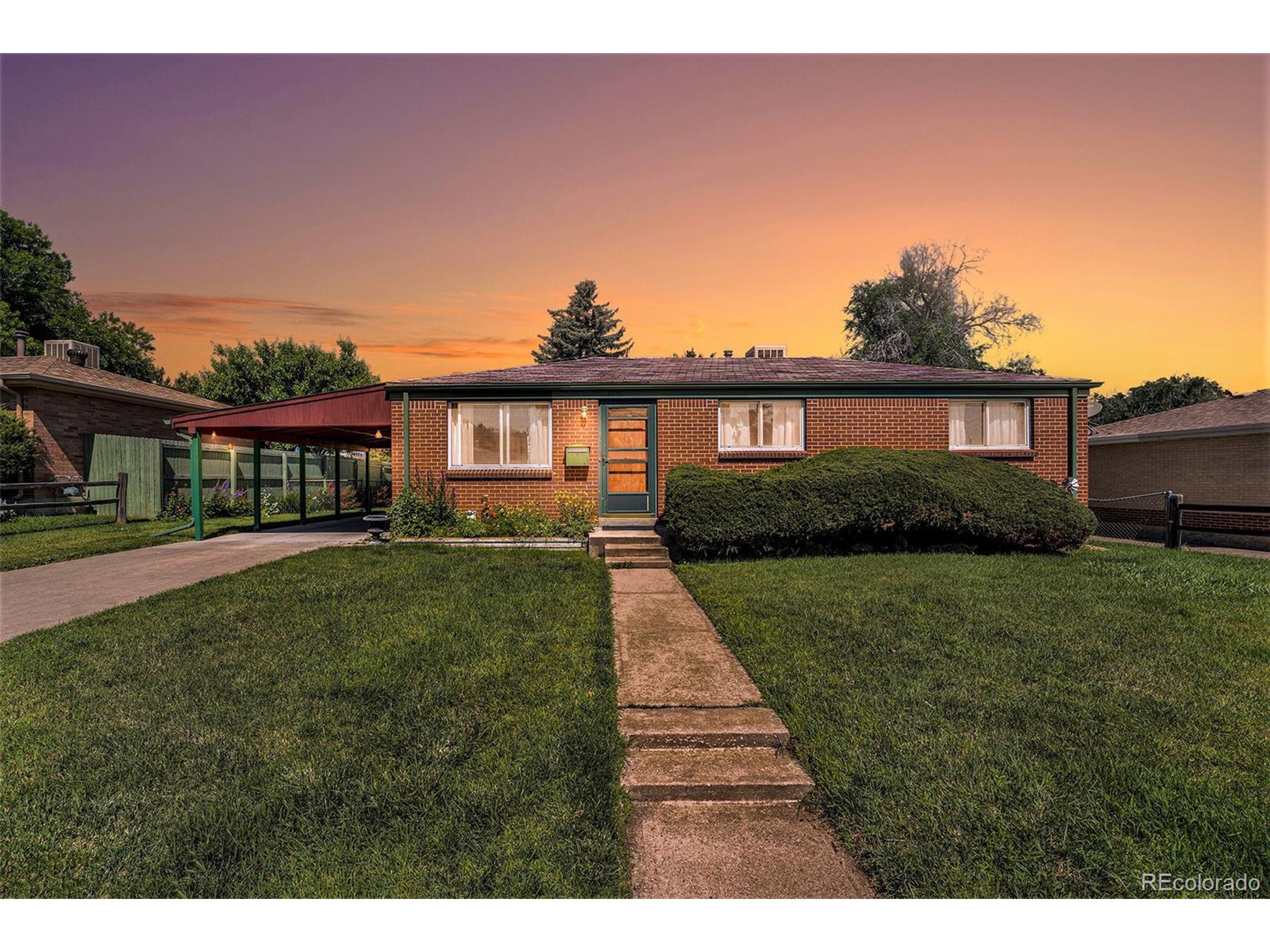 8951 Ithaca Way