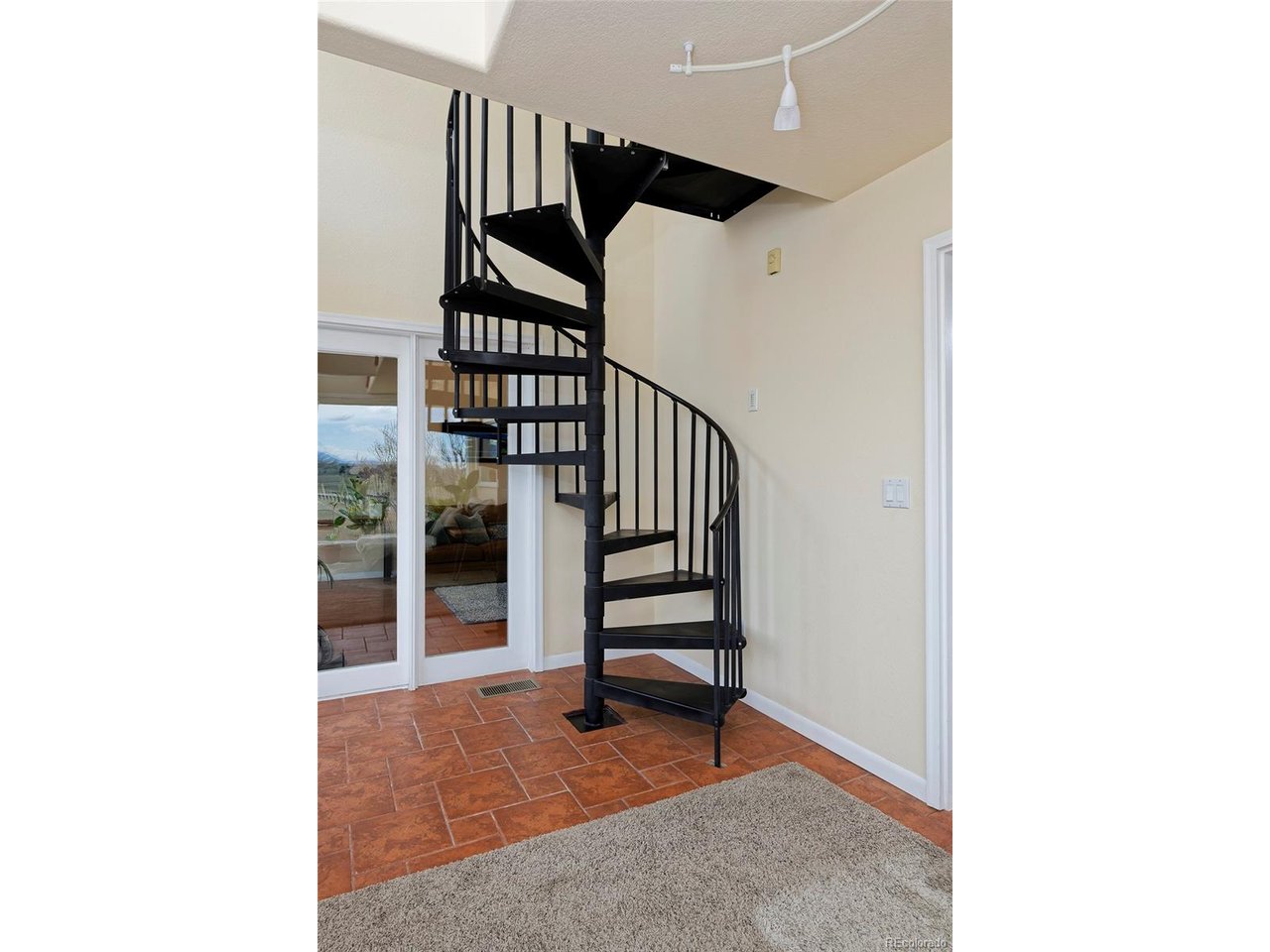 6641 Golf Club Dr