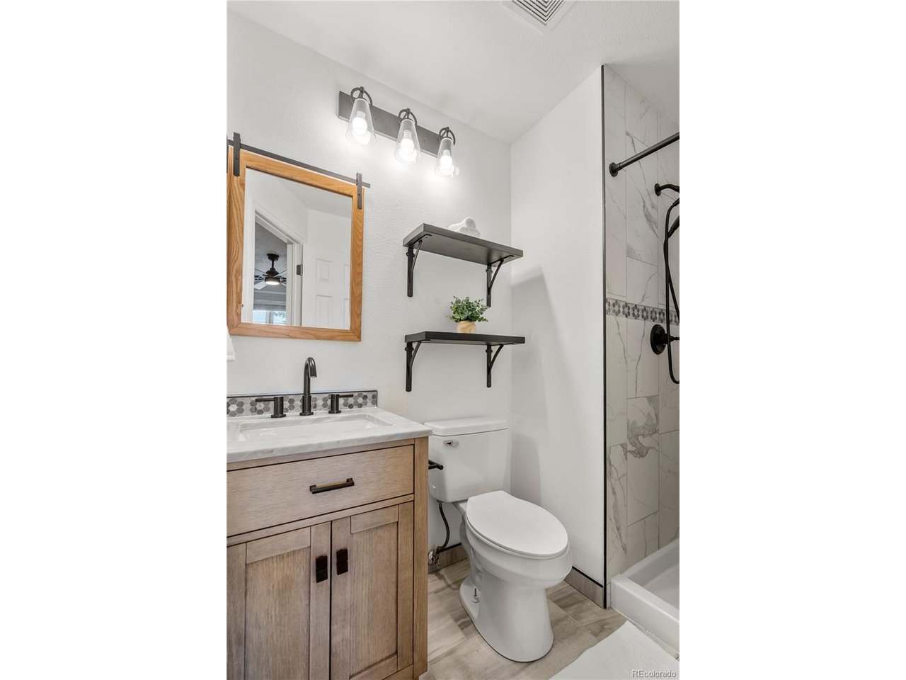 10895 W Dartmouth Ave