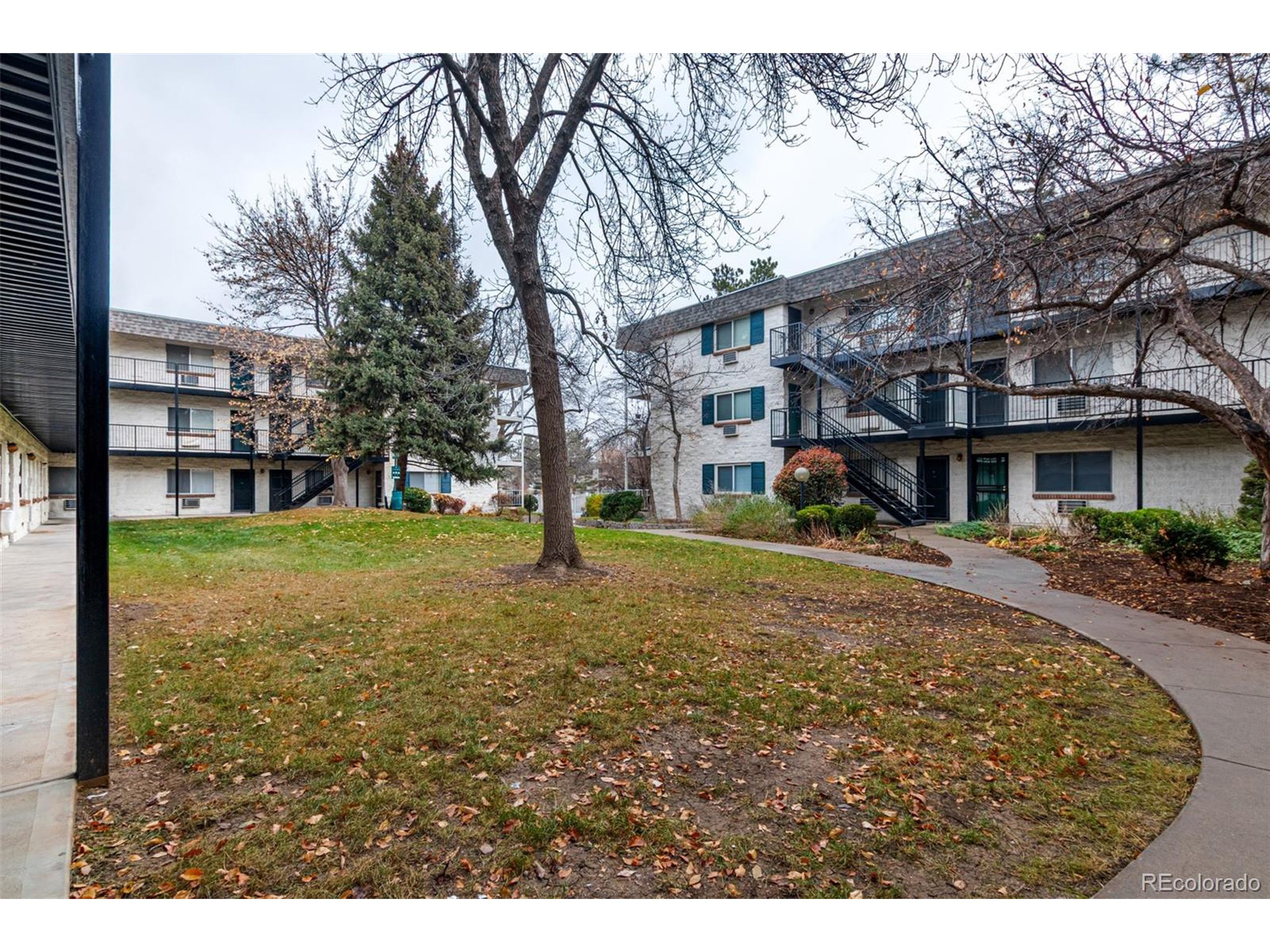 5875 E Iliff Ave 306