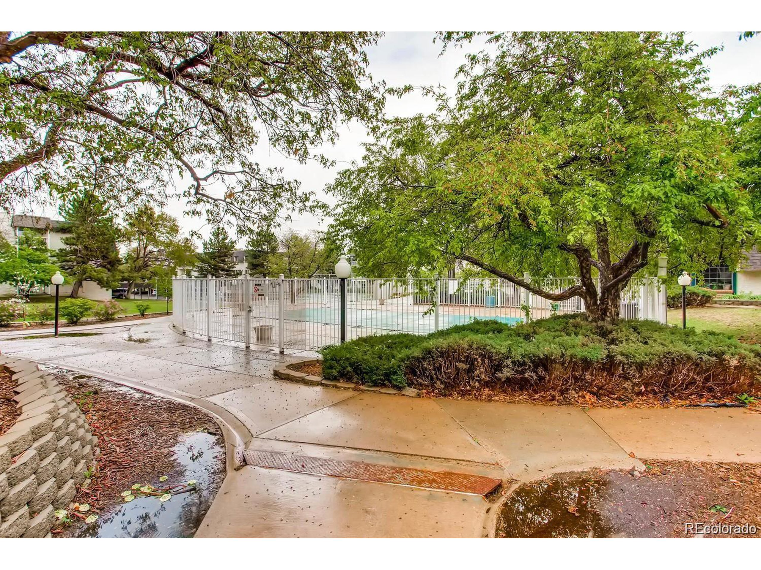 5875 E Iliff Ave 306