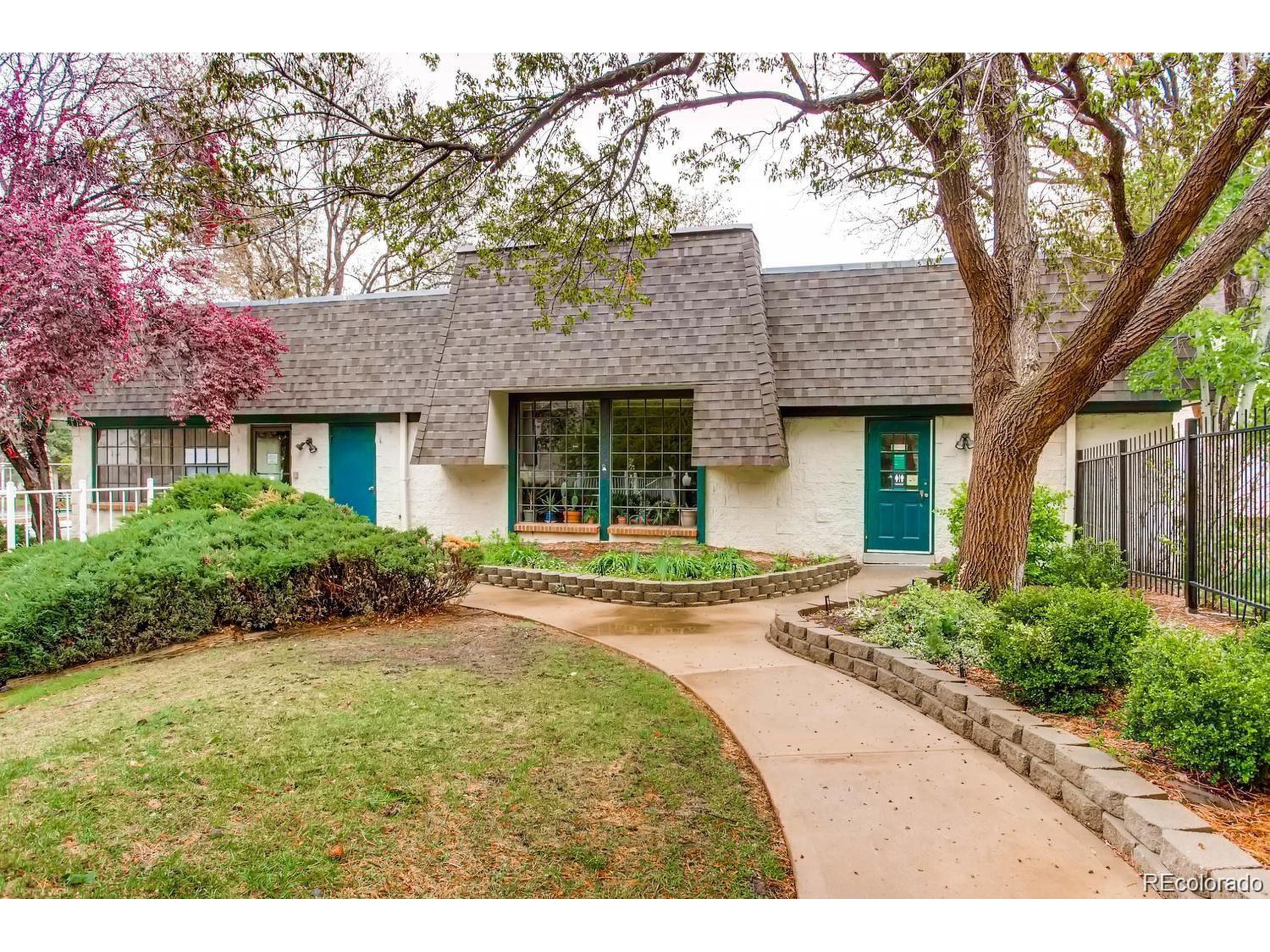 5875 E Iliff Ave 306