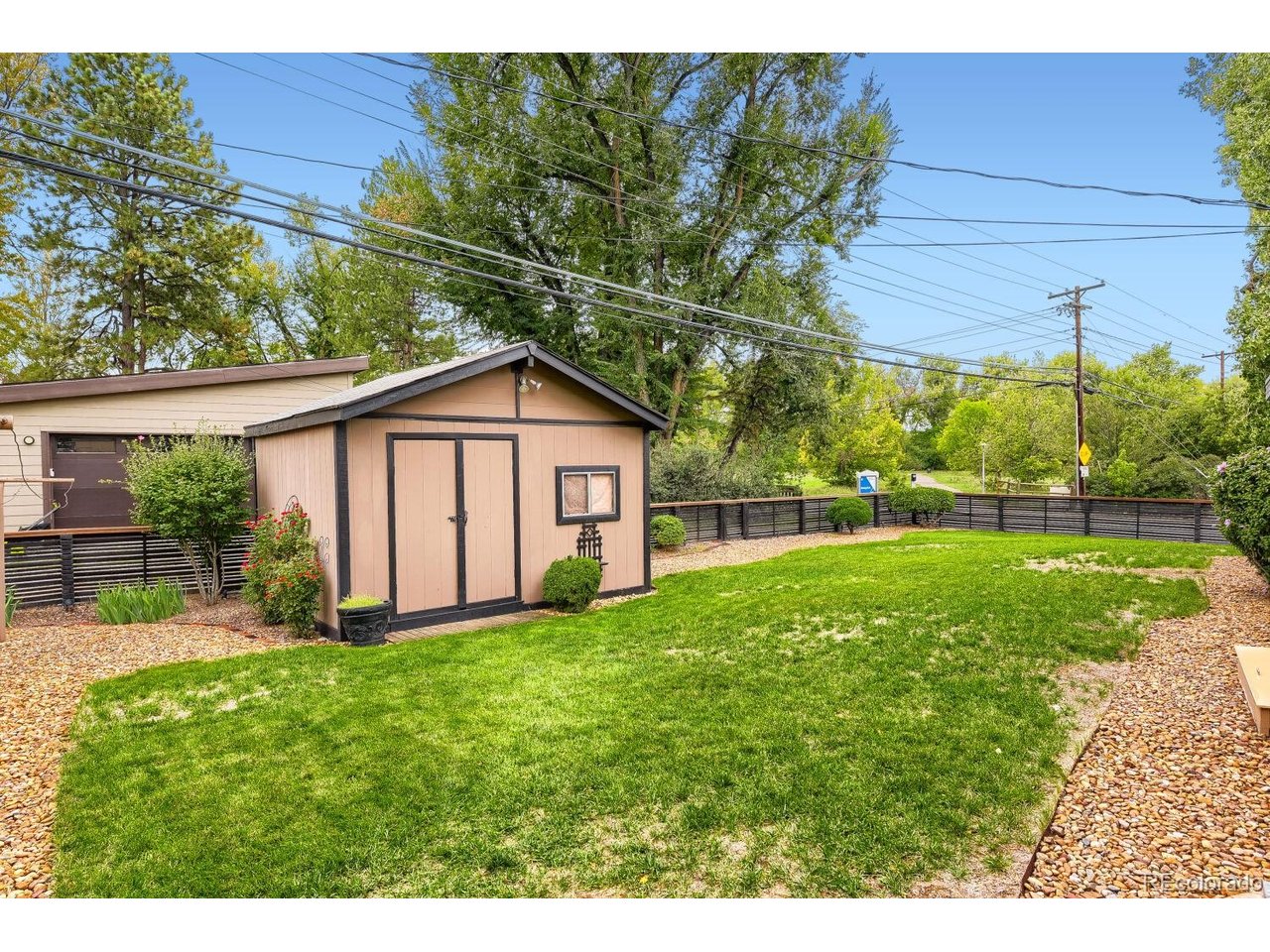 694 W Shepperd Ave