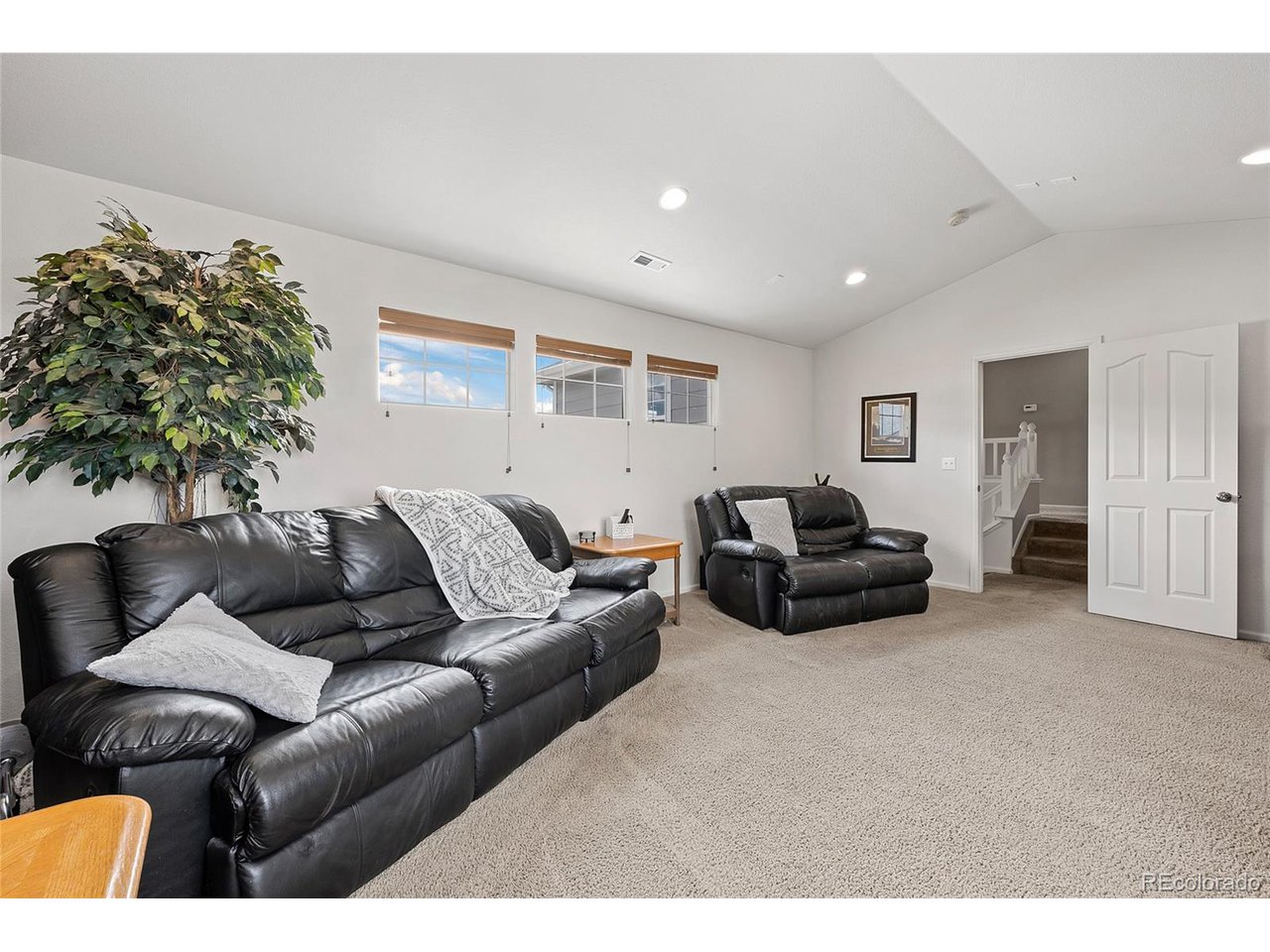 511 Eaglestone Dr