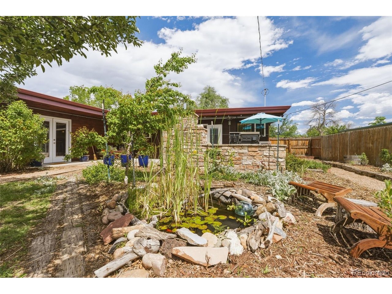 1215 Rosemary St