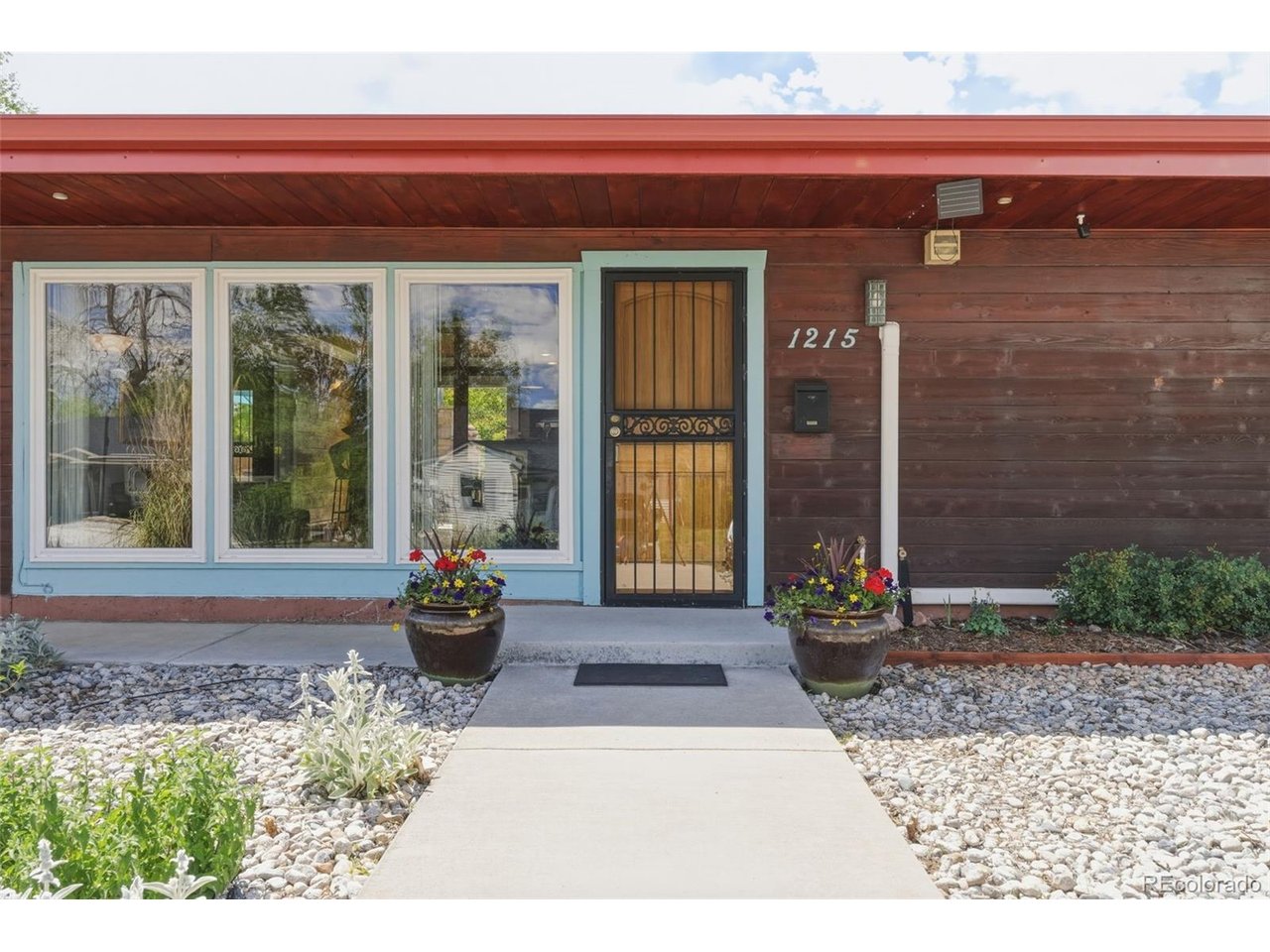 1215 Rosemary St