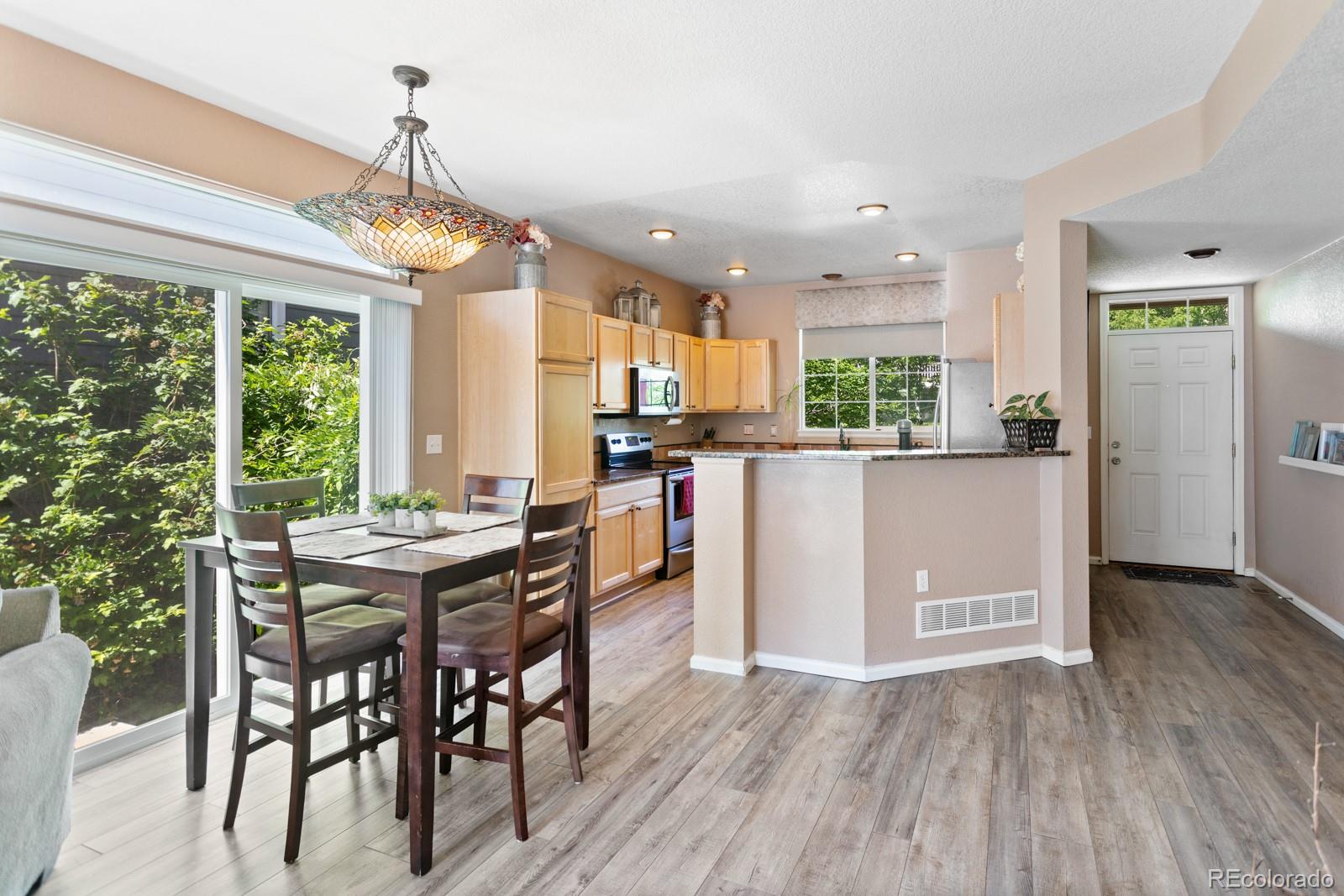 8386 Devinney Street