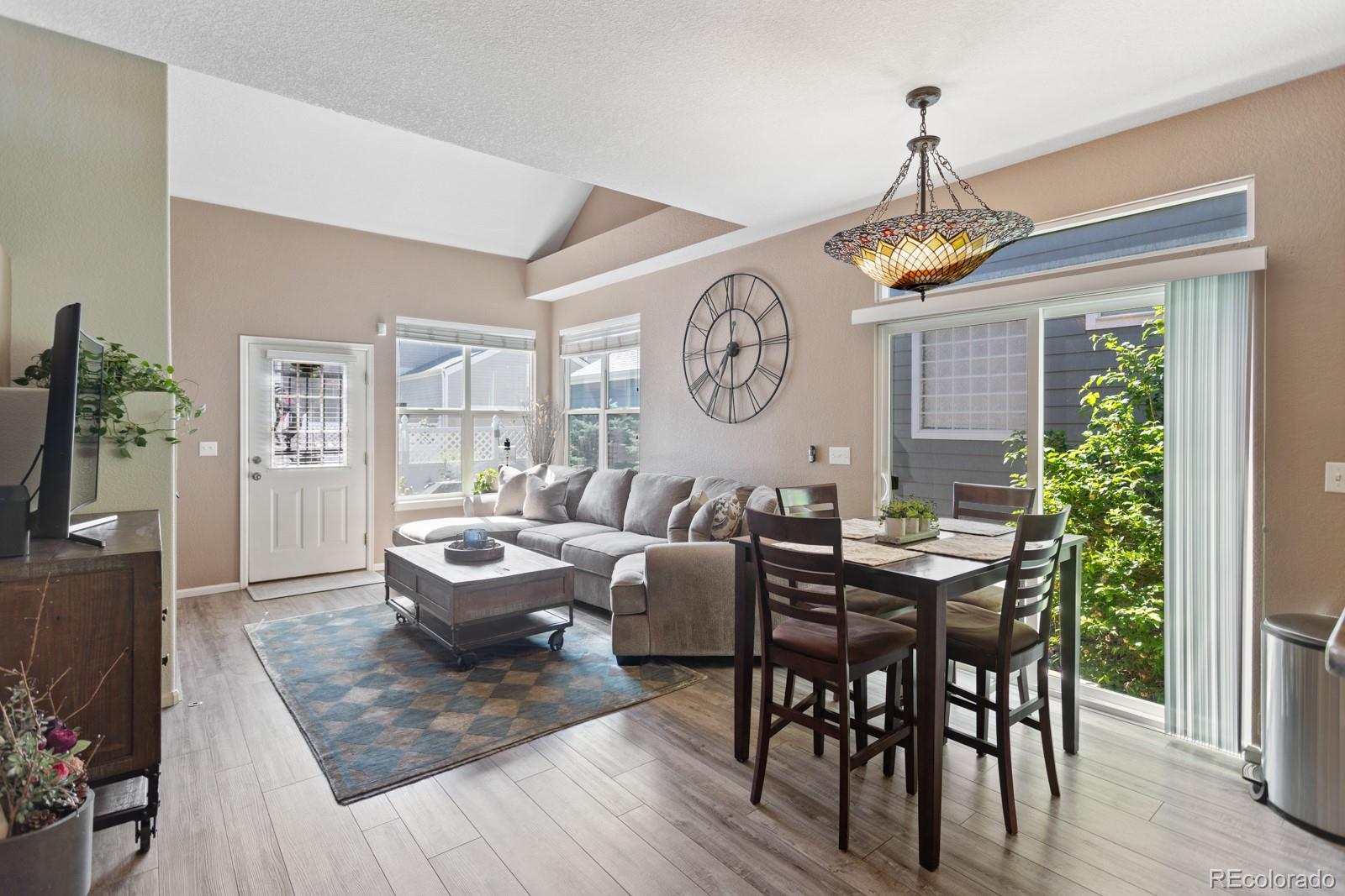 8386 Devinney Street