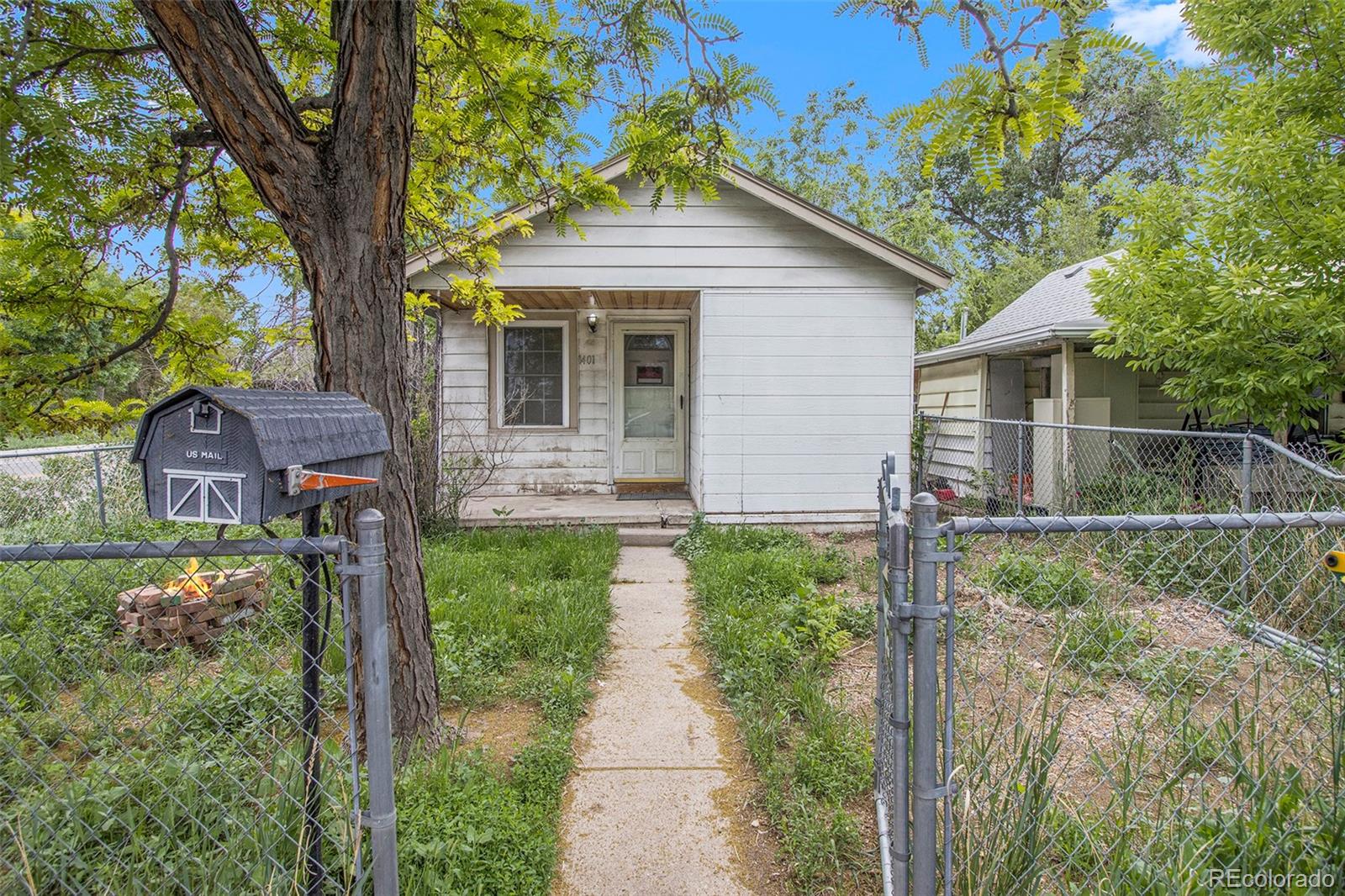 1401 Benton Street