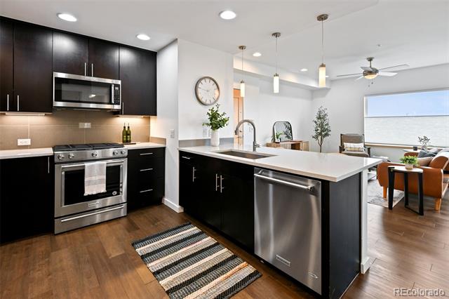 1585 Hecla Way Unit: 201
