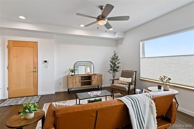 1585 Hecla Way Unit: 201