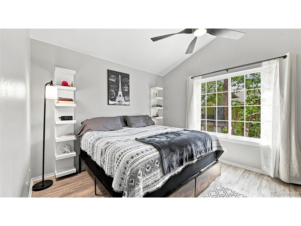 73 S Sable Blvd D16
