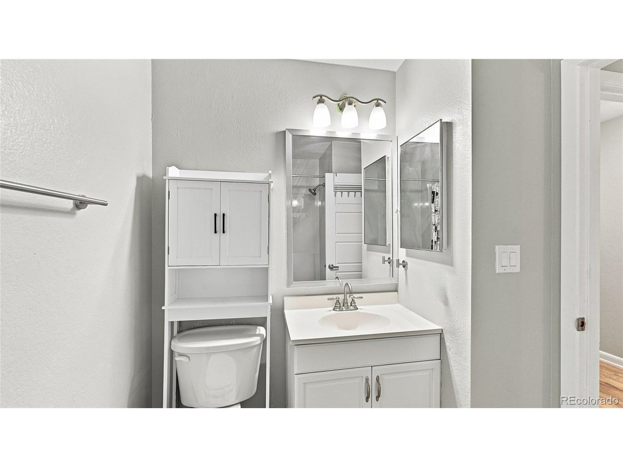 73 S Sable Blvd D16