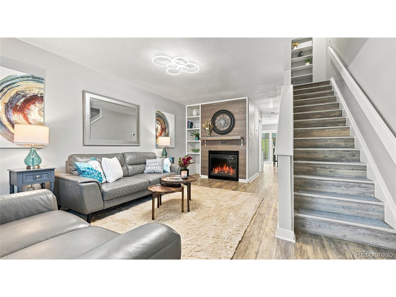 73 S Sable Blvd D16
