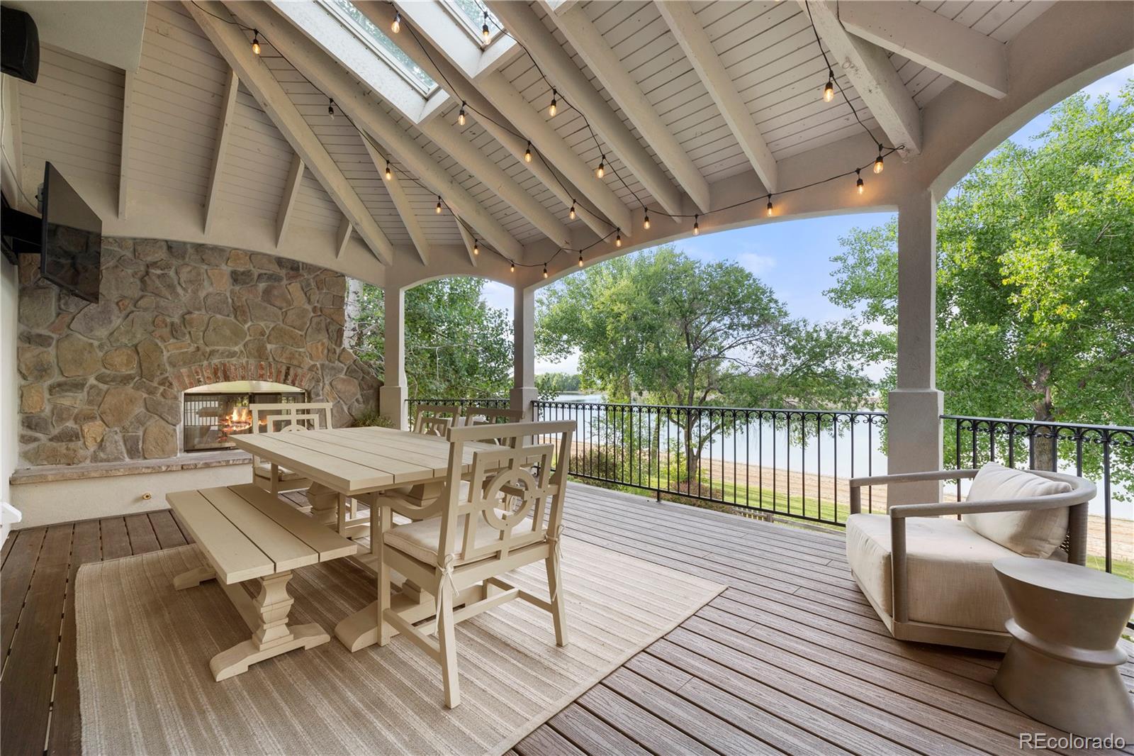 6533 W Prentice Avenue