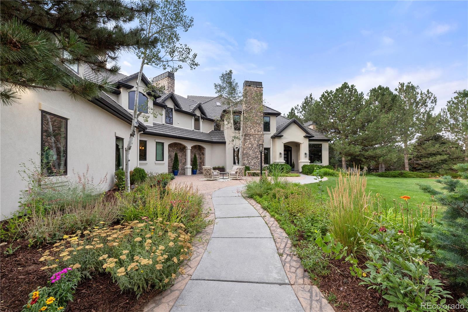 6533 W Prentice Avenue