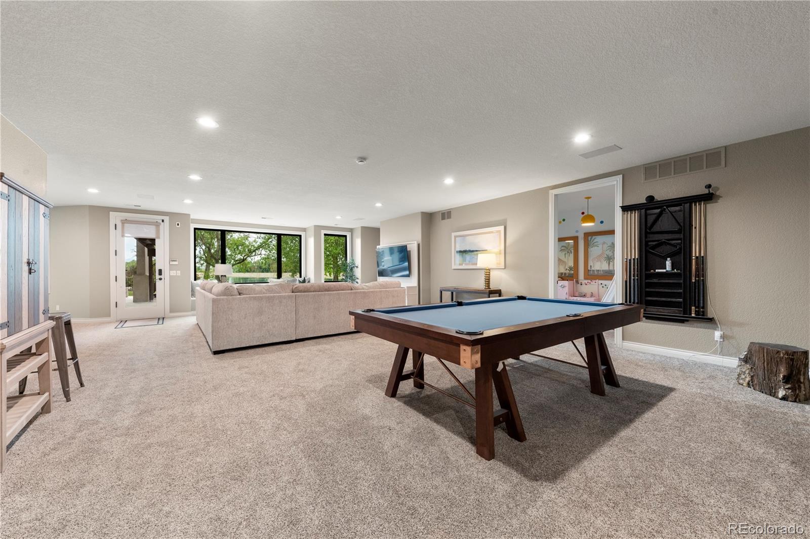 6533 W Prentice Avenue