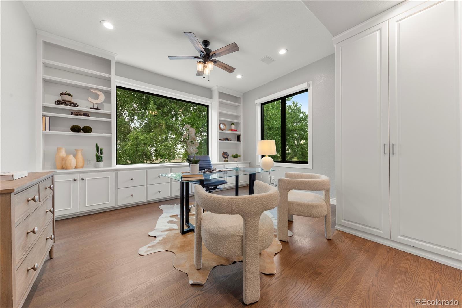 6533 W Prentice Avenue