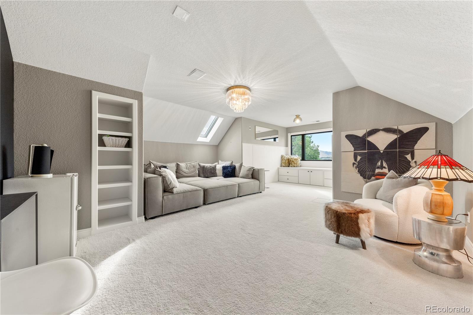 6533 W Prentice Avenue