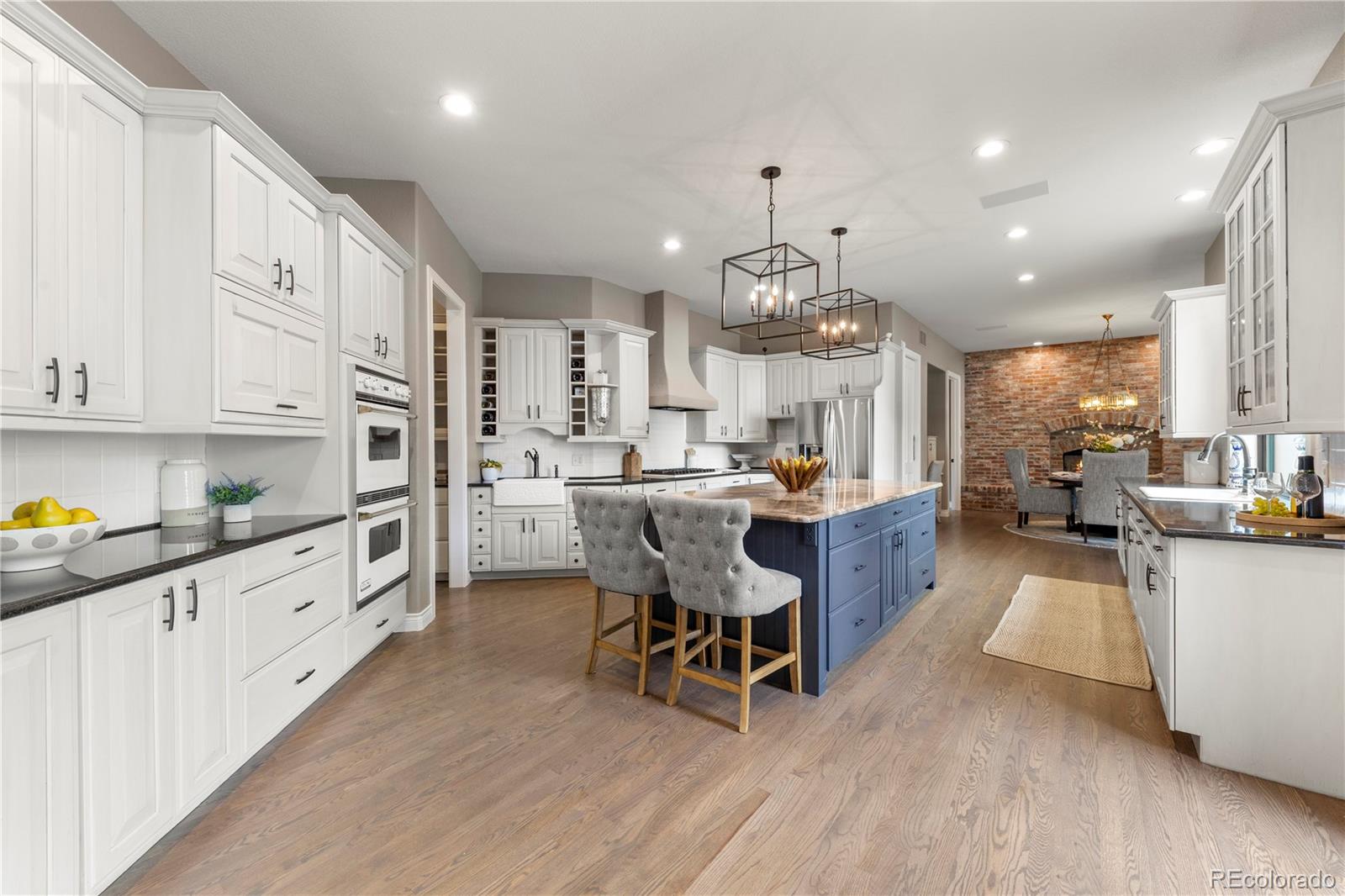 6533 W Prentice Avenue