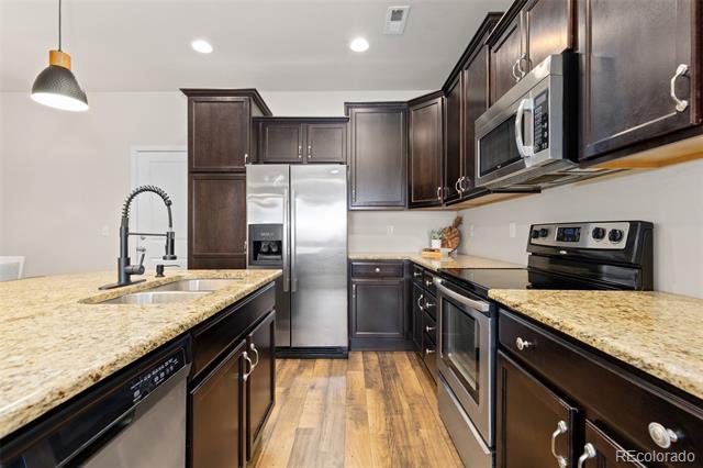 5537 W 72nd Place